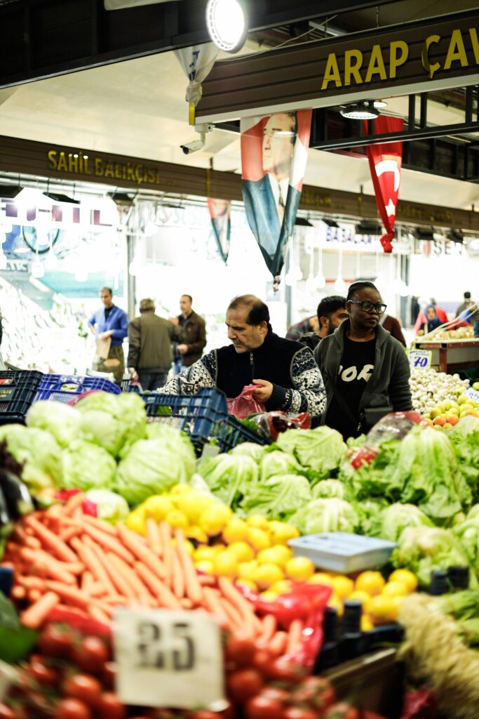 How To Effectively Use Email Marketing To Build And Nurture Customer Relationships For A Restaurant Or Bar?